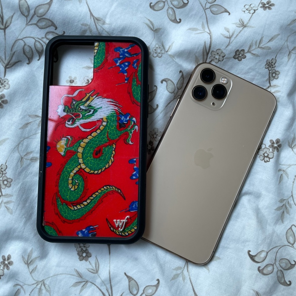 Wildflower dragon case for iPhone 11 Pro
